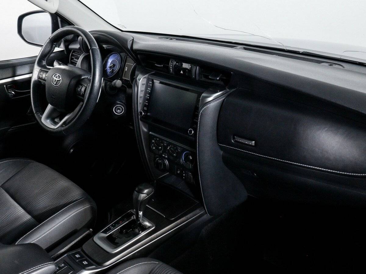 Купить Toyota Fortuner, 2021, 72 000 км, фото №4