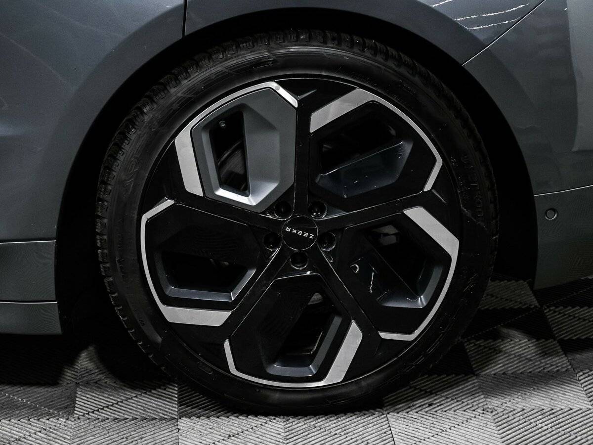 Купить Zeekr 001 100 kWh (CCS2), 2023, 14 550 км, фото №18