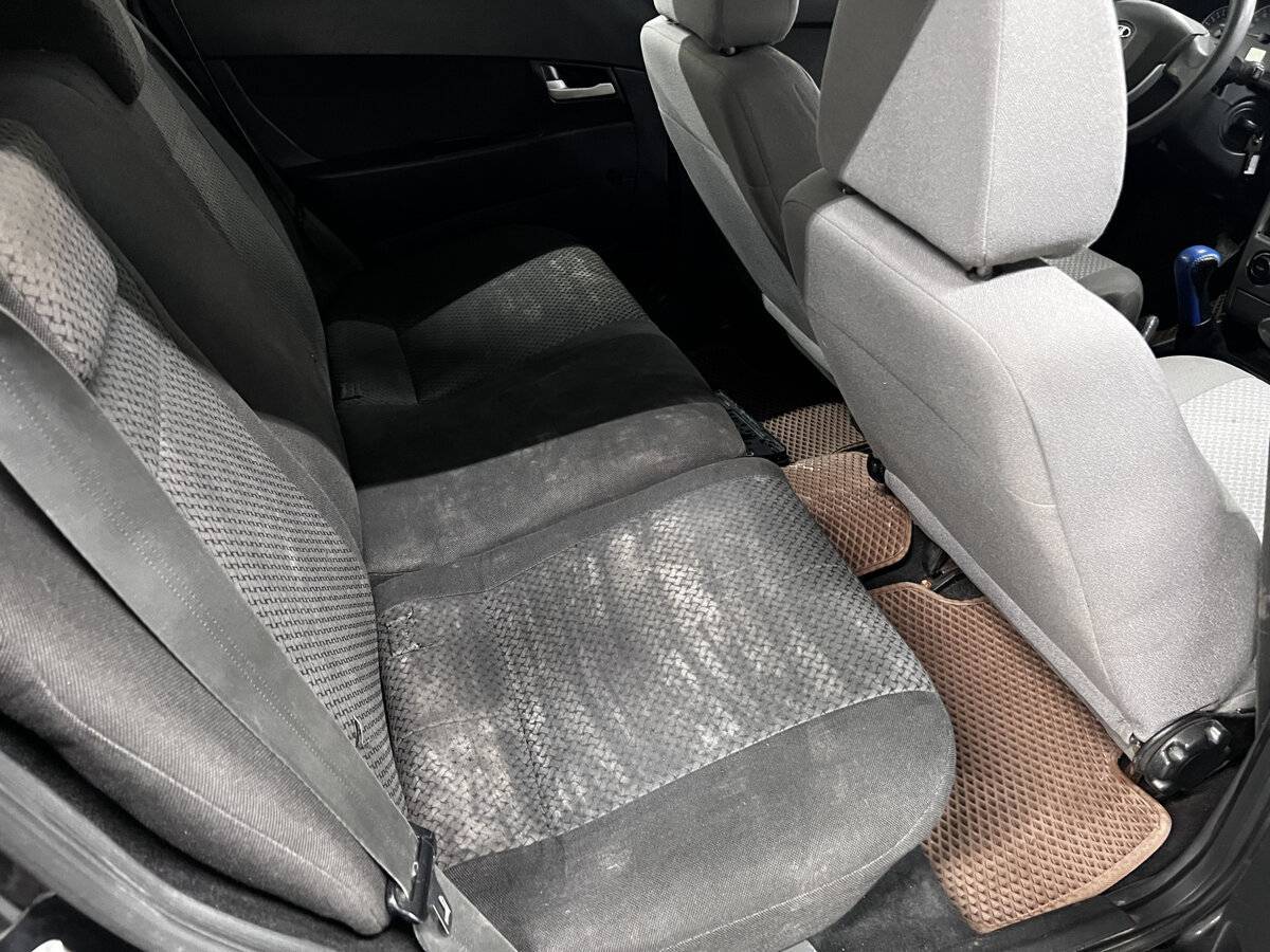 Купить Lada (ВАЗ) Priora, 2013, 183 137 км, фото №12