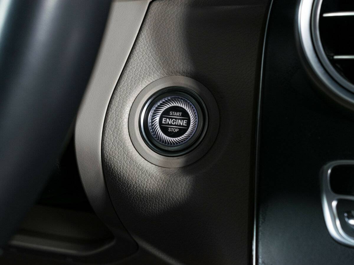 Купить Mercedes-Benz GLC 200, 2021, 41 000 км, фото №16