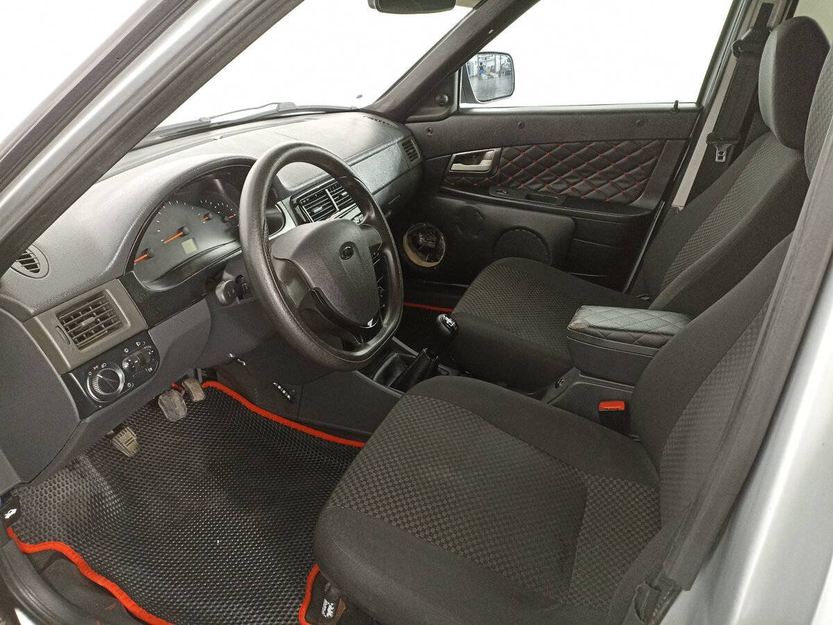 Купить Lada (ВАЗ) Priora, 2011, 194 969 км, фото №16