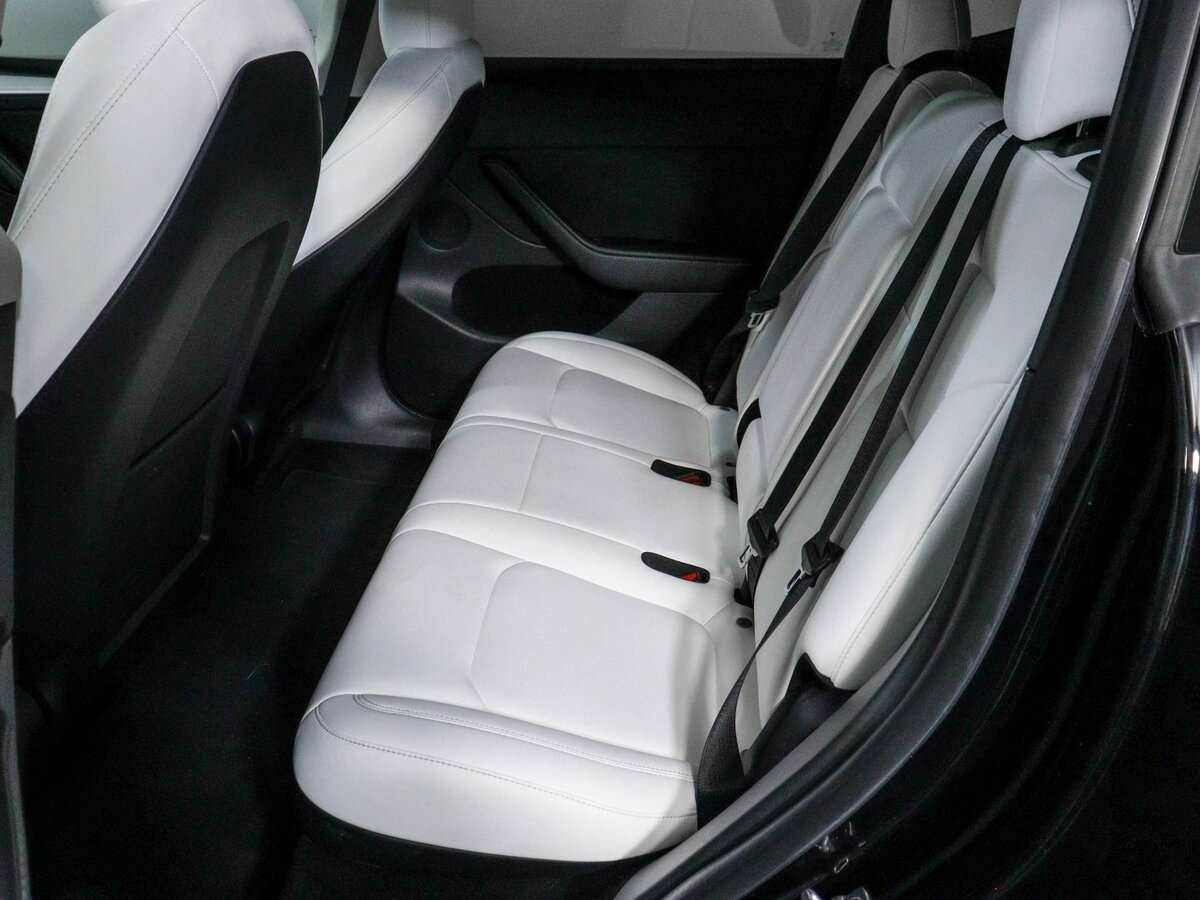 Купить Tesla Model Y Long Range, 2022, 44 309 км, фото №10