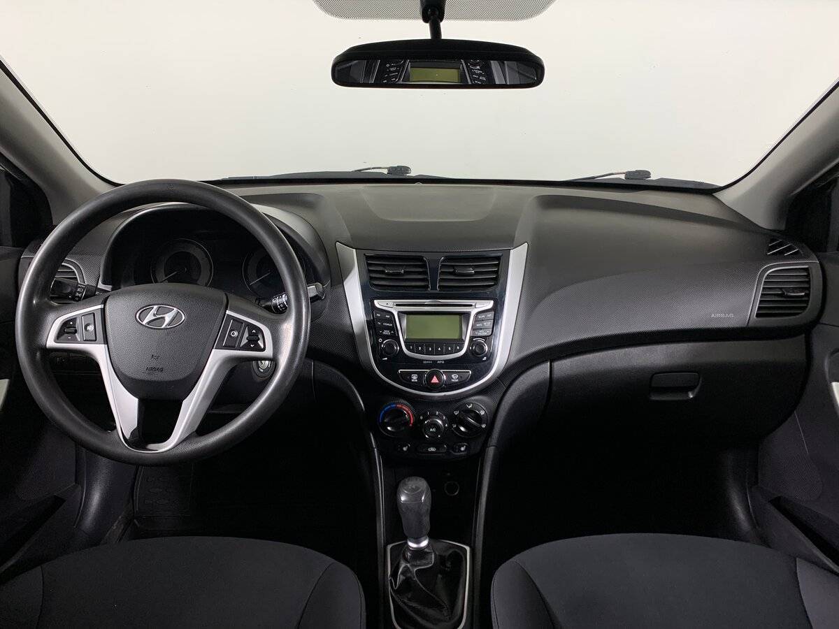 Купить Hyundai Solaris, 2013, 236 946 км, фото №12