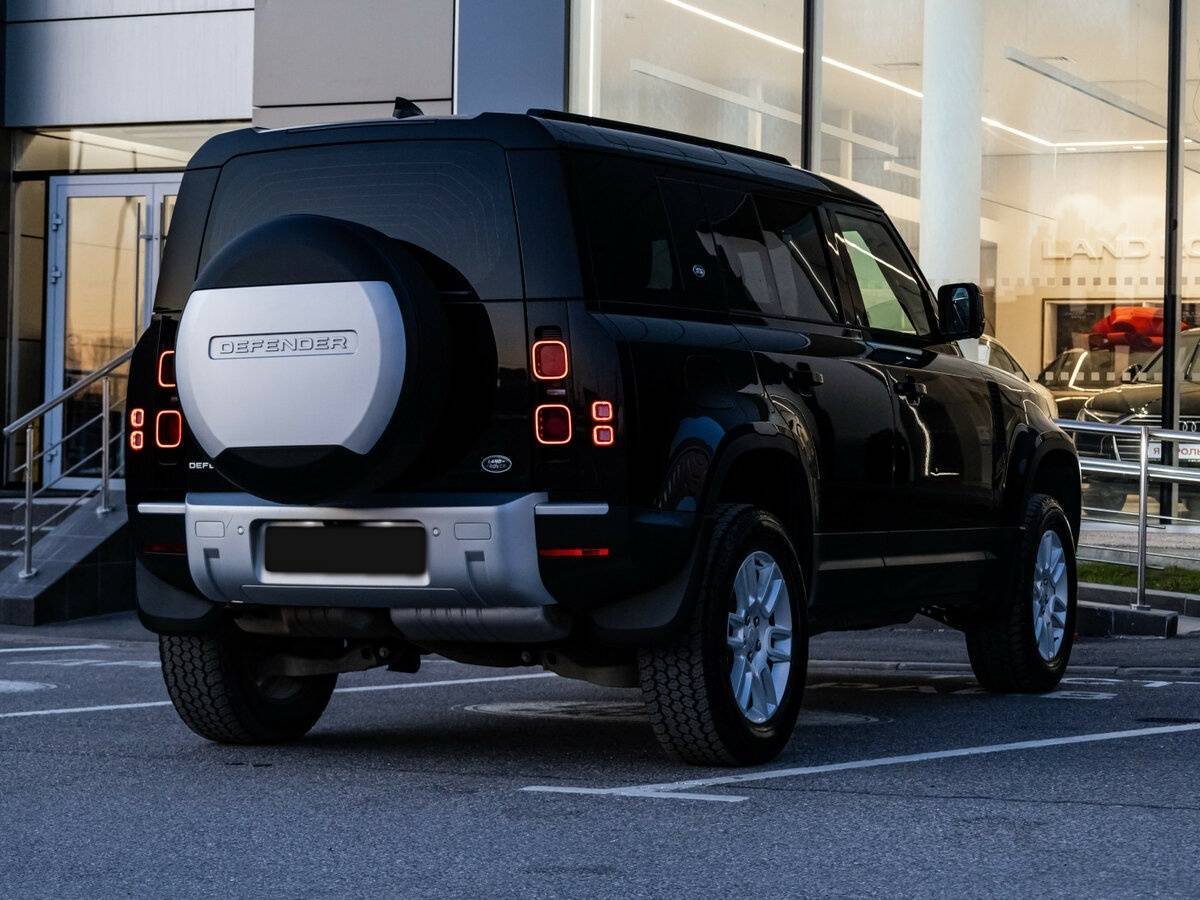 Купить Land Rover Defender 110, 2021, 60 783 км, фото №5