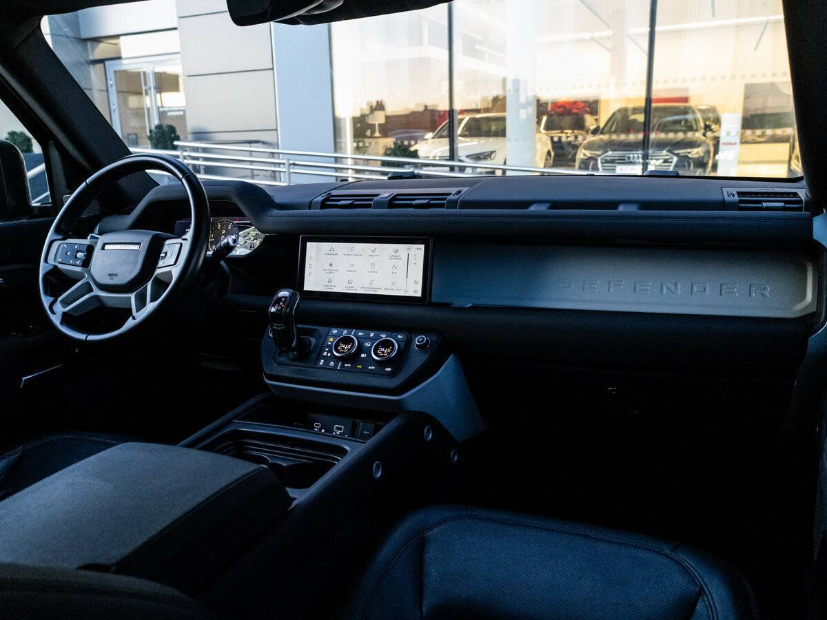 Купить Land Rover Defender 110, 2021, 60 783 км, фото №9