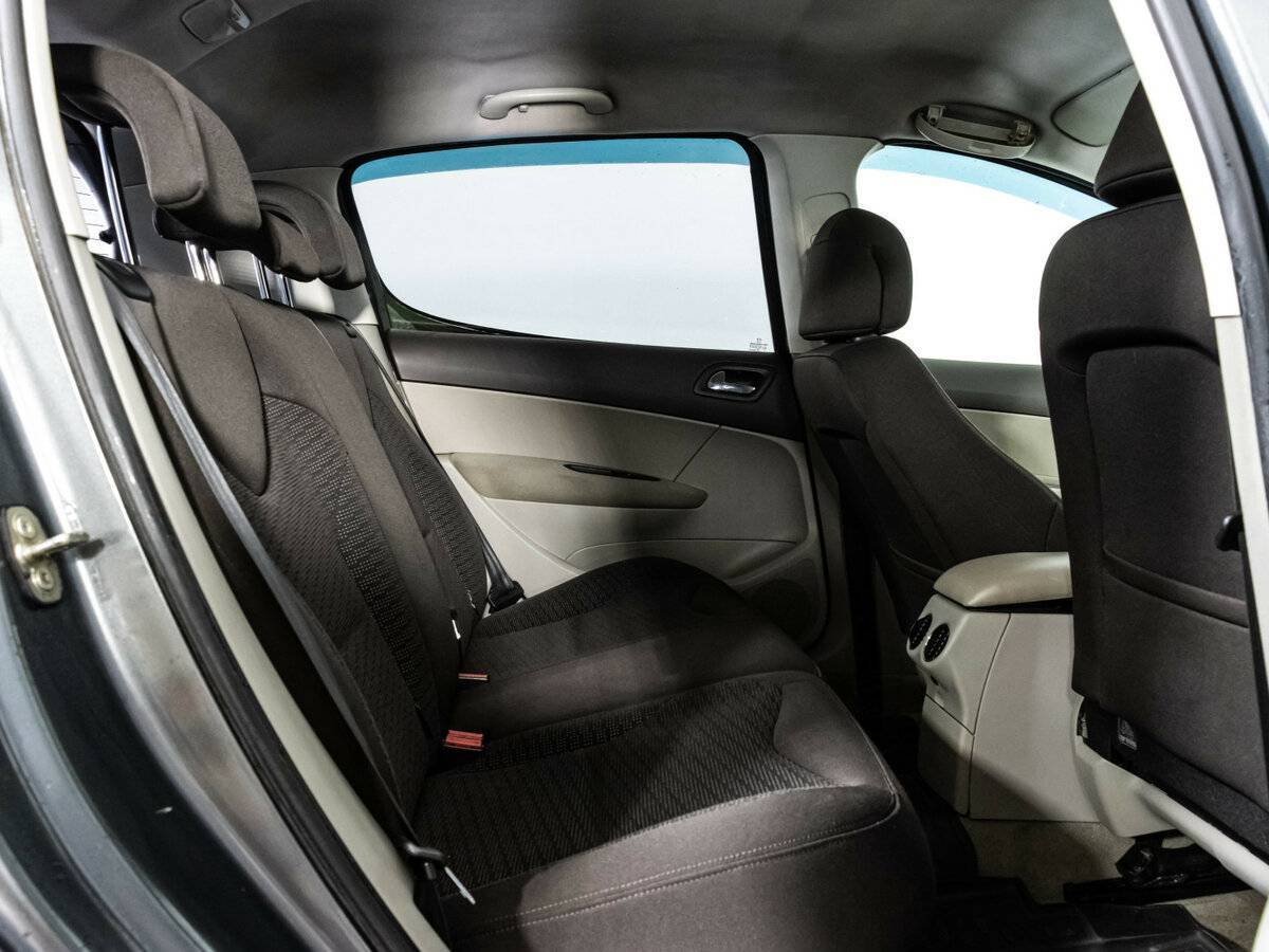 Купить Peugeot 308, 2008, 135 536 км, фото №13