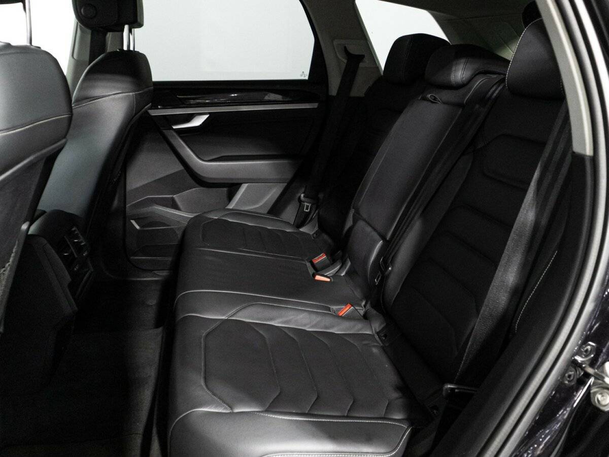 Купить Volkswagen Touareg, 2018, 126 285 км, фото №10