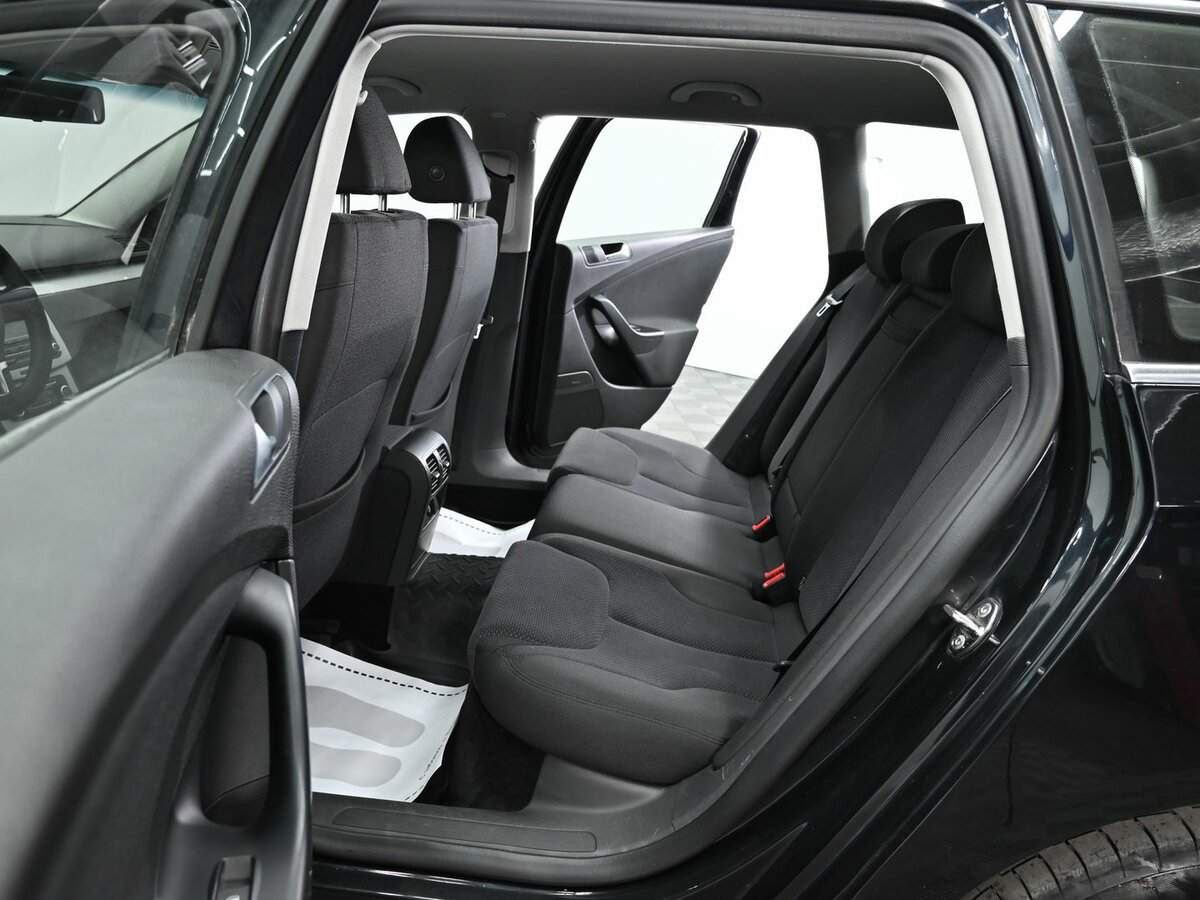 Купить Volkswagen Passat, 2010, 183 000 км, фото №15