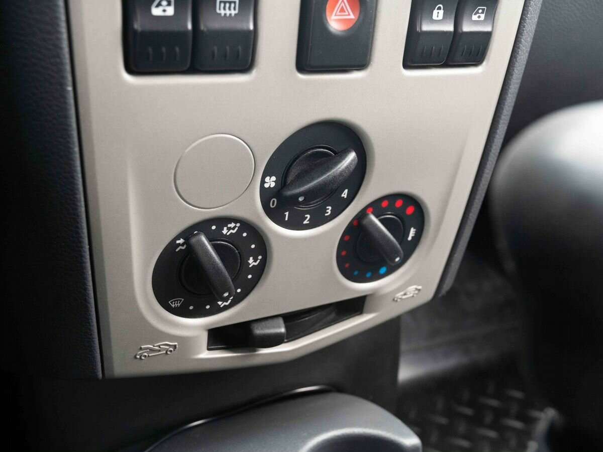 Купить Renault Logan, 2007, 209 121 км, фото №18