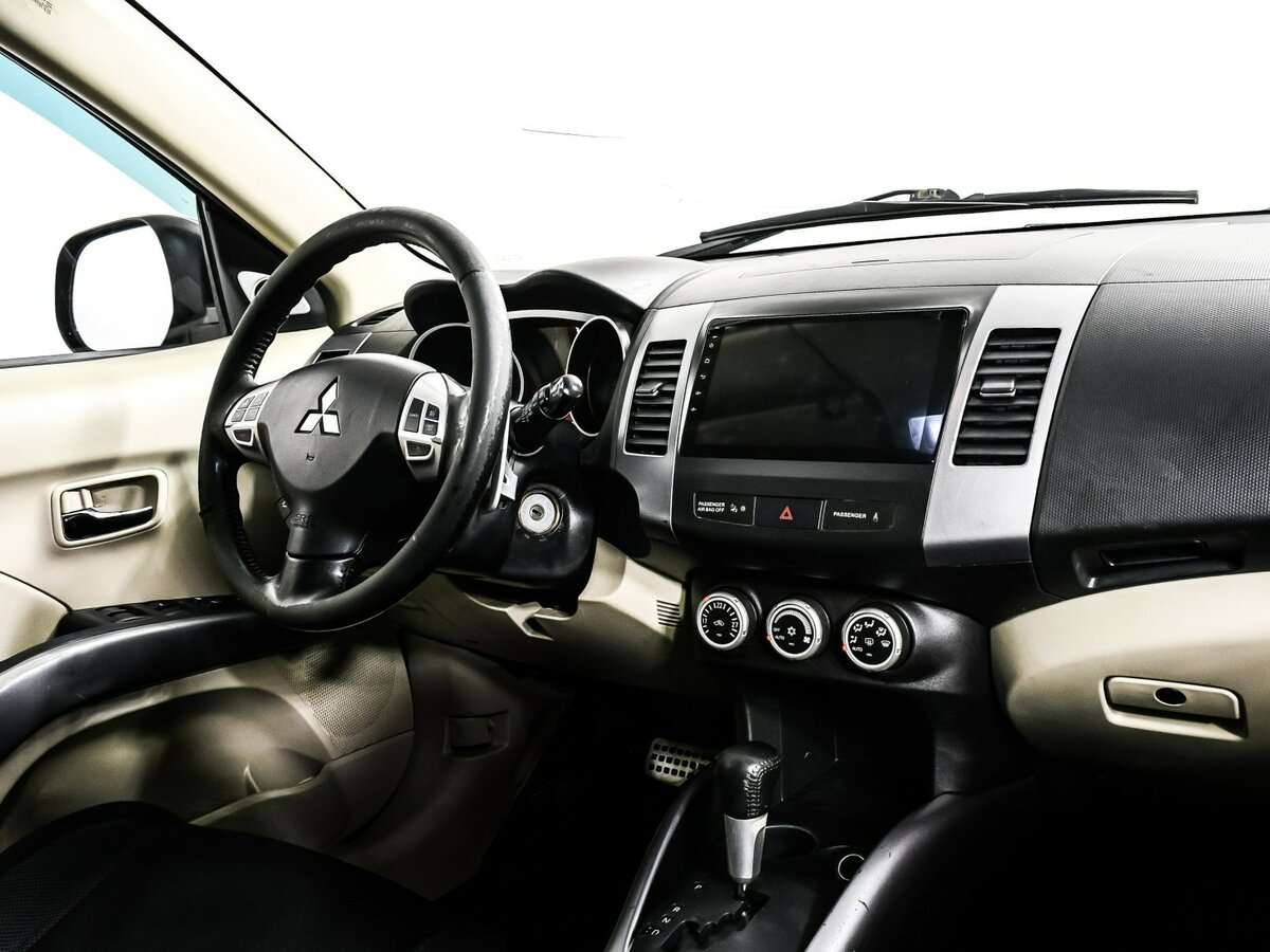 Купить Mitsubishi Outlander, 2008, 300 665 км, фото №9