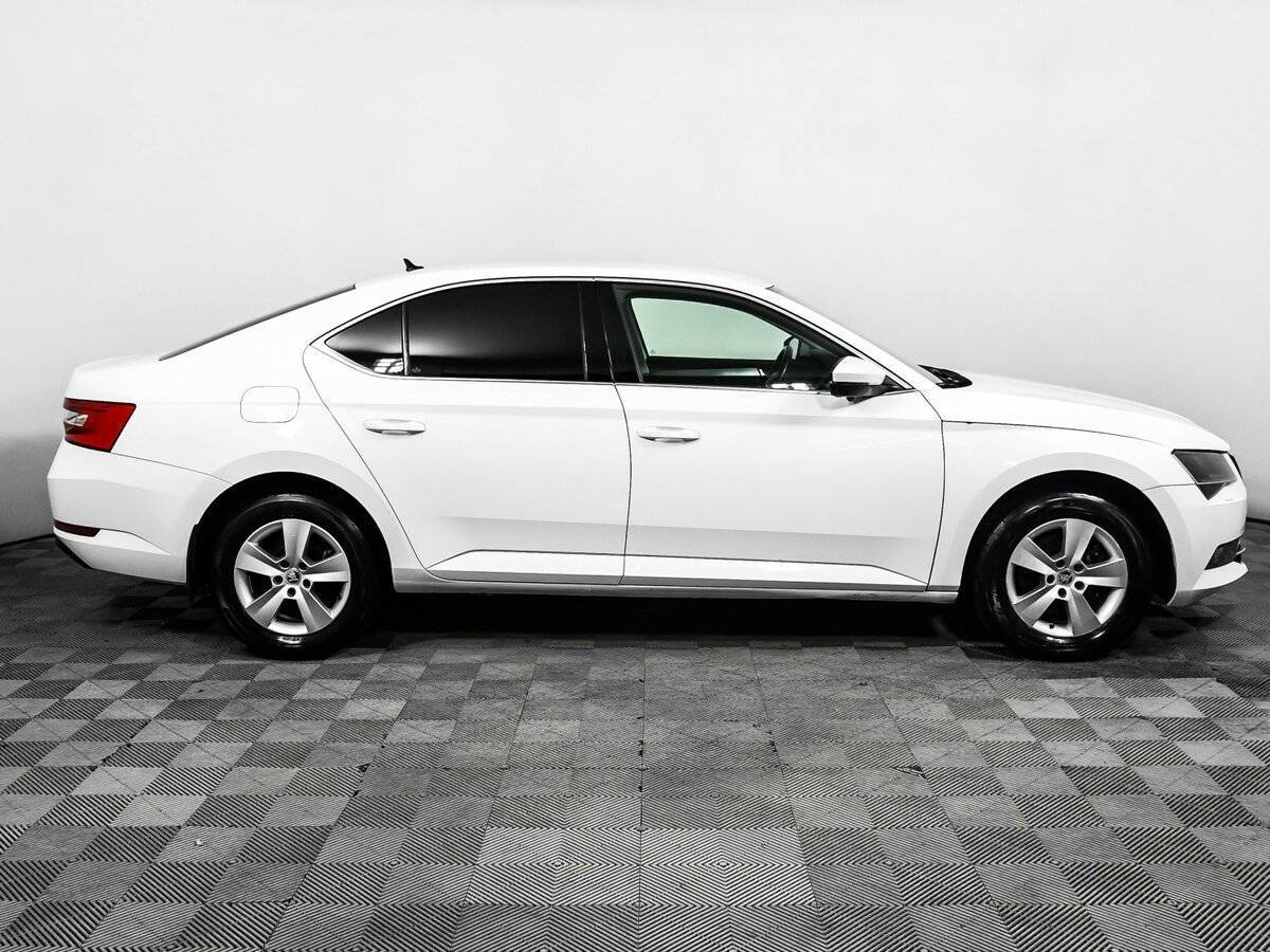 Купить Skoda Superb, 2016, 117 181 км, фото №4