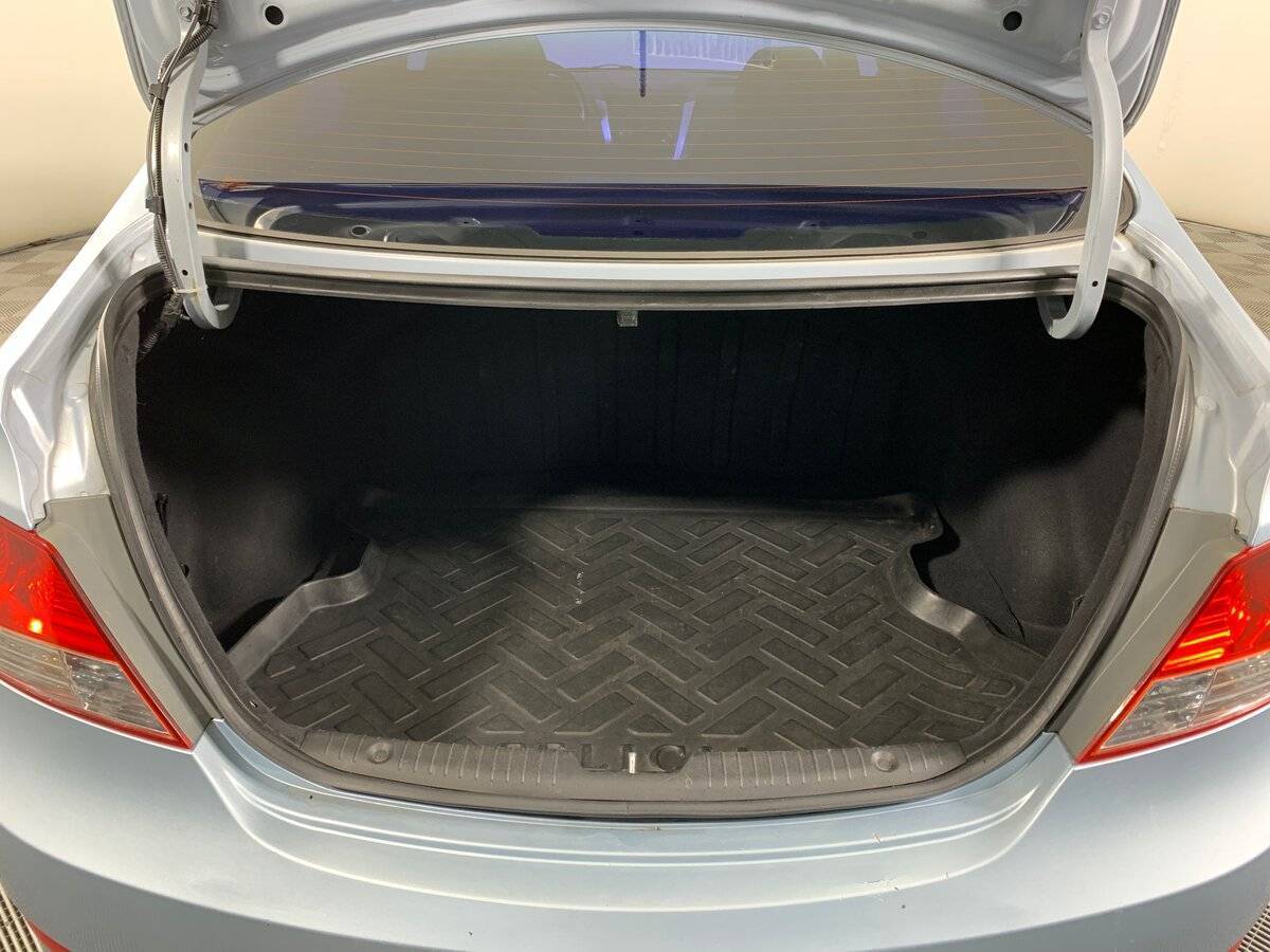 Купить Hyundai Solaris, 2011, 455 435 км, фото №19