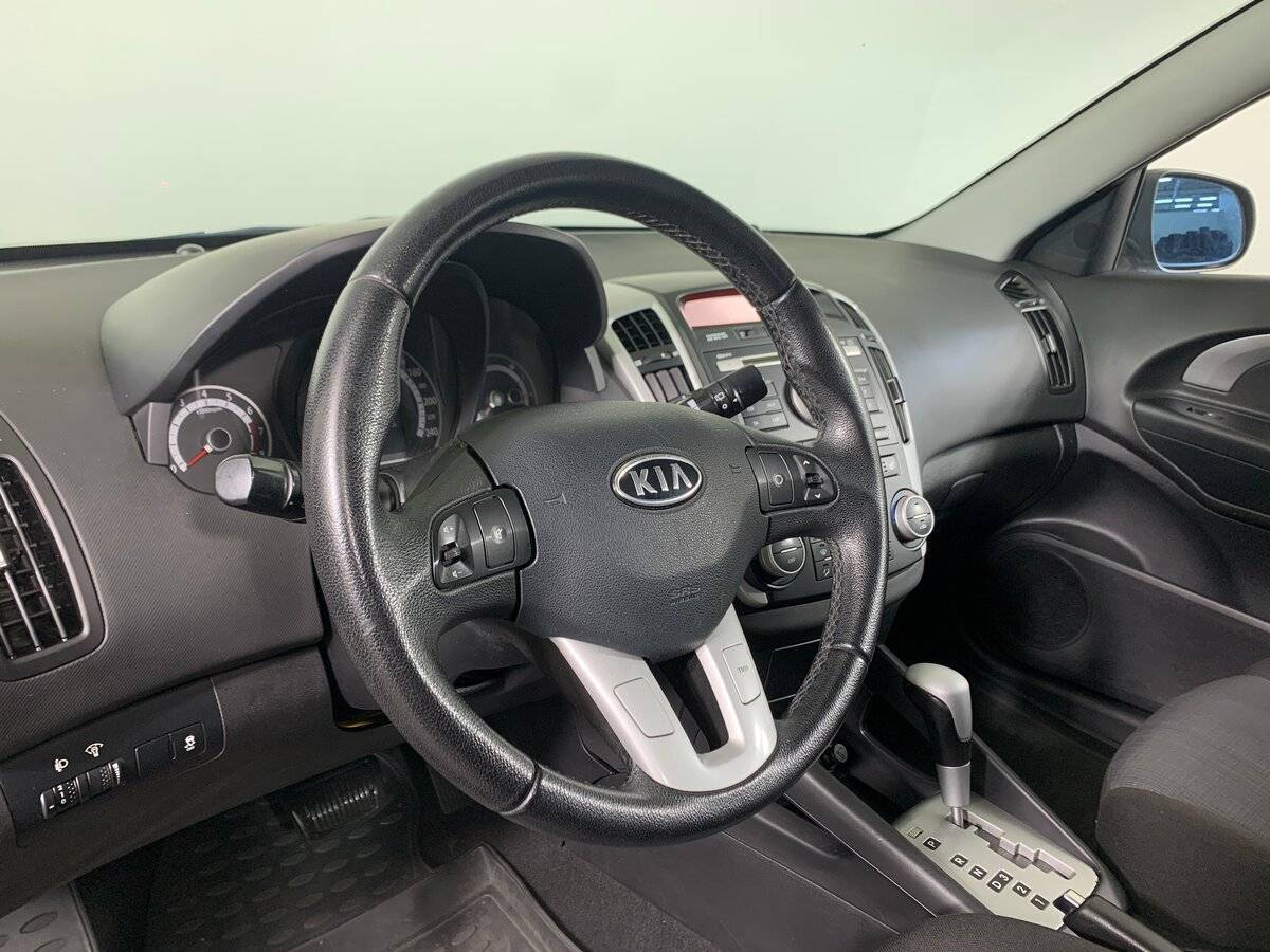 Купить Kia Ceed, 2010, 214 000 км, фото №12