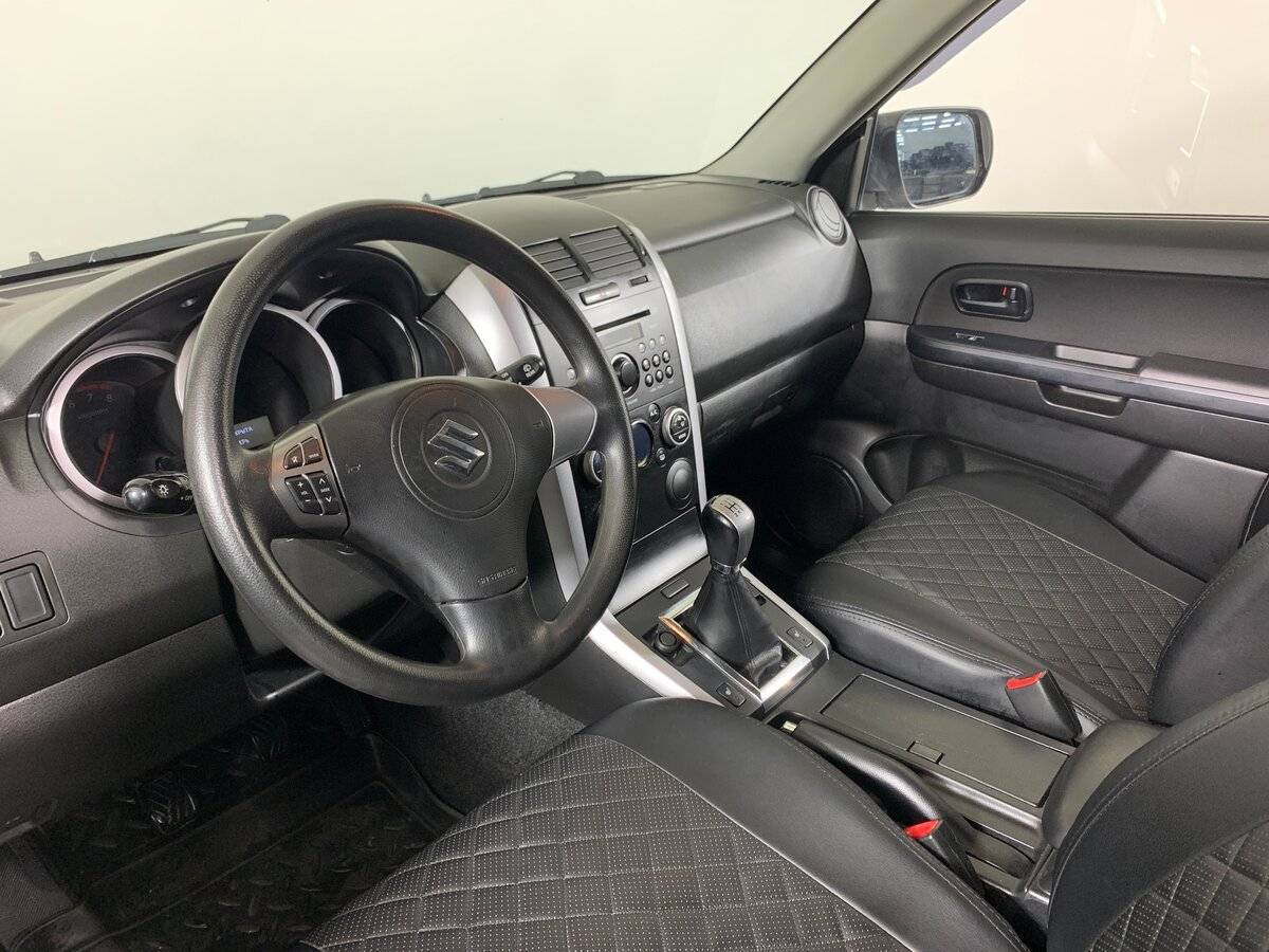Купить Suzuki Grand Vitara, 2010, 199 000 км, фото №10
