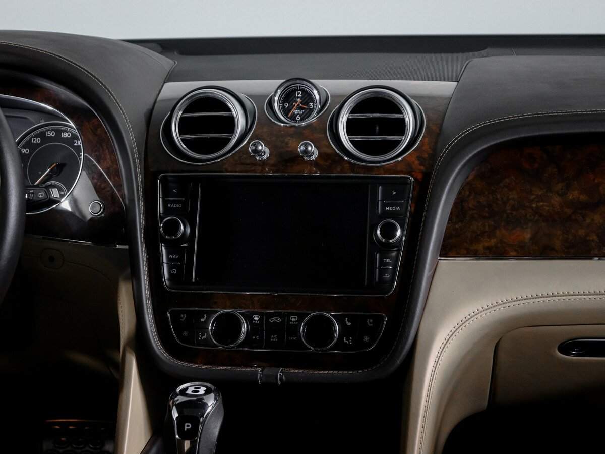 Купить Bentley Bentayga, 2016, 50 310 км, фото №13