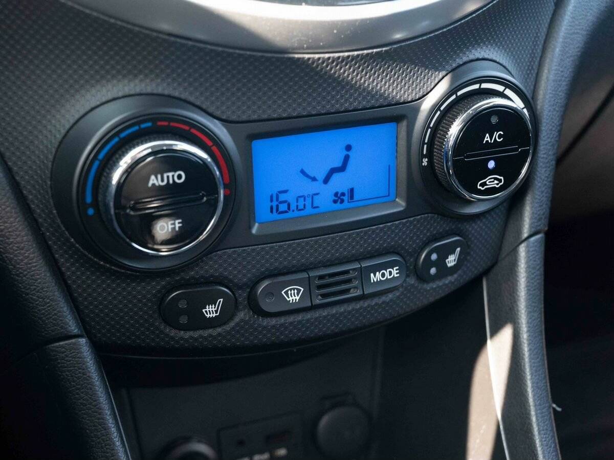 Купить Hyundai Solaris, 2014, 196 910 км, фото №19