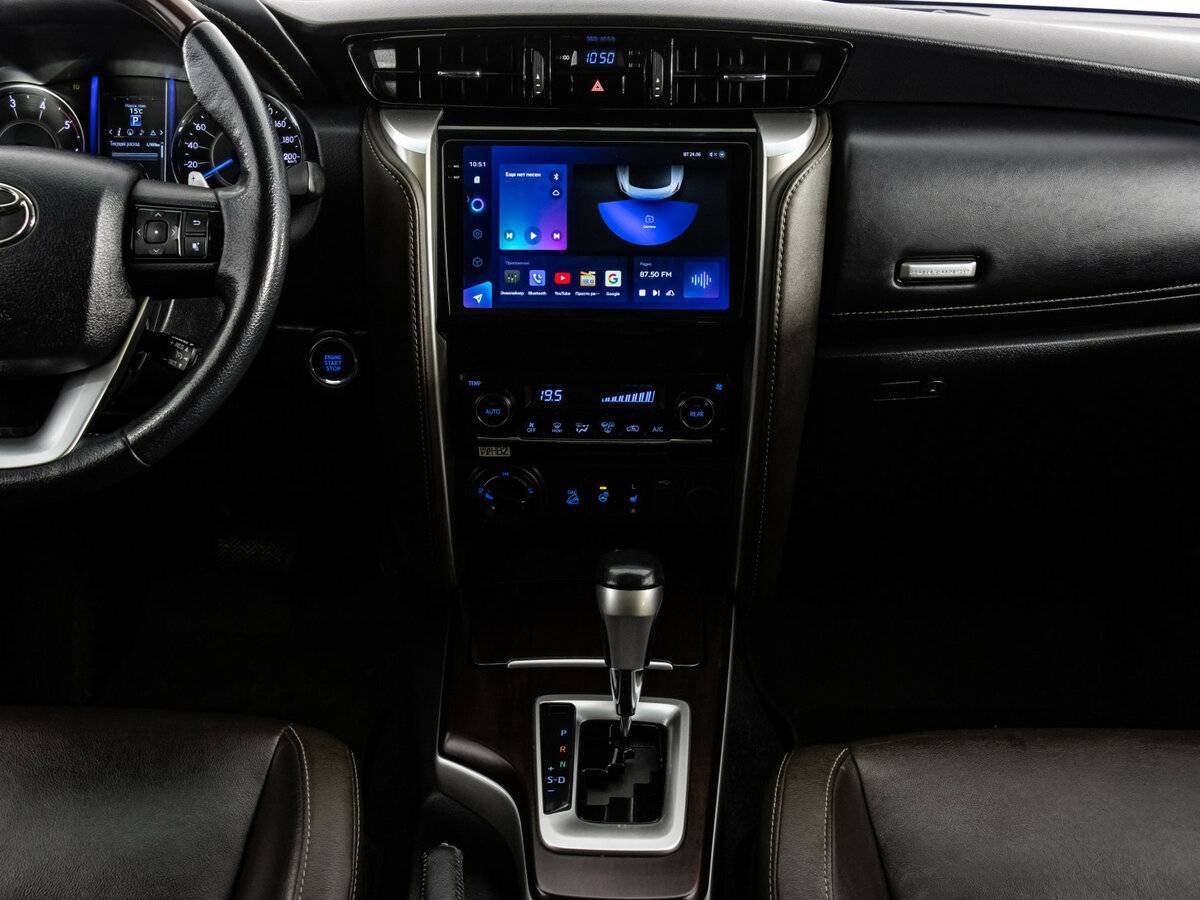 Купить Toyota Fortuner, 2018, 139 668 км, фото №15