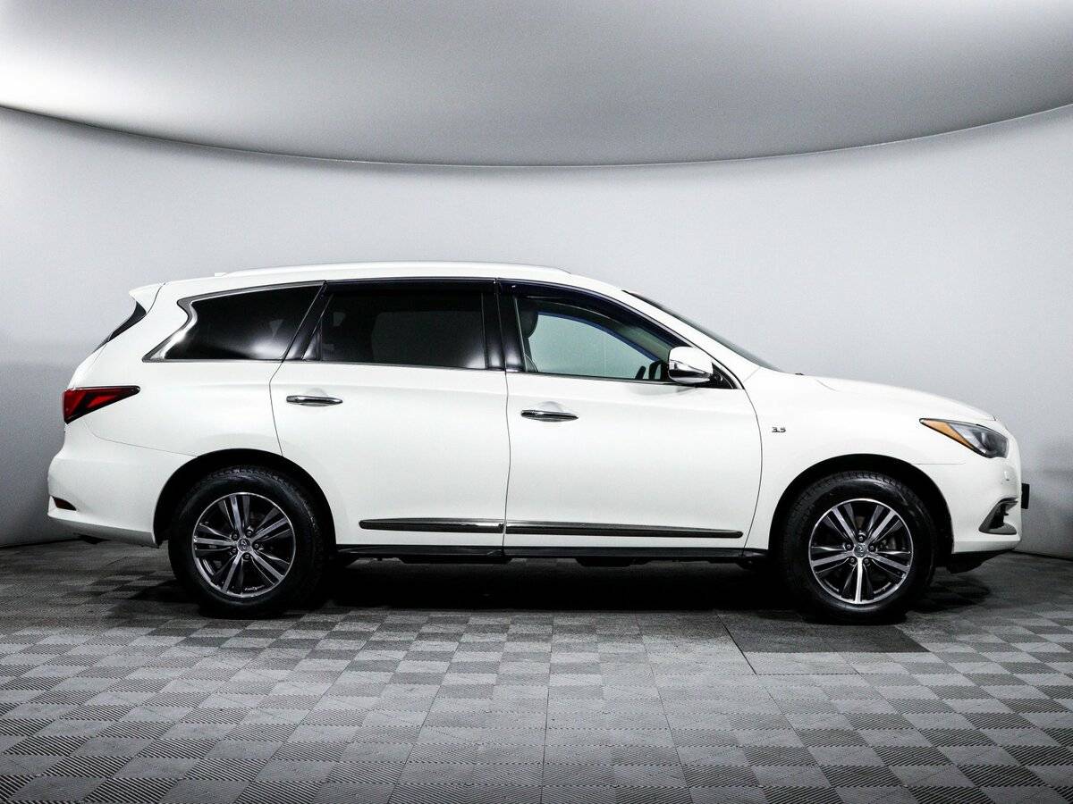Купить Infiniti QX60, 2017, 118 760 км, фото №4