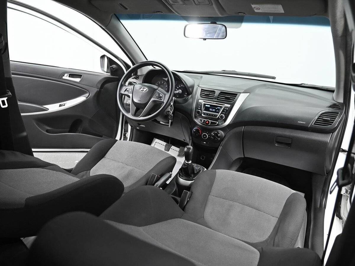 Купить Hyundai Solaris, 2011, 162 000 км, фото №13