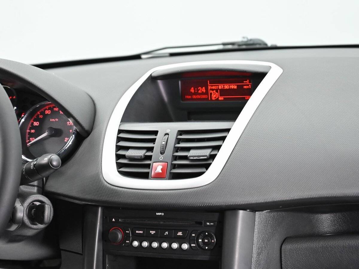 Купить Peugeot 207, 2008, 180 000 км, фото №11