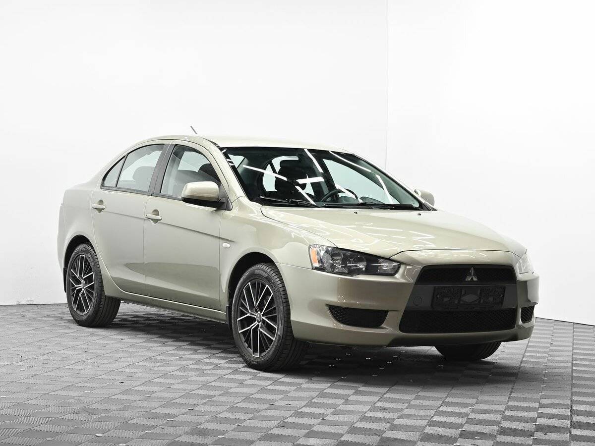 Mitsubishi Lancer