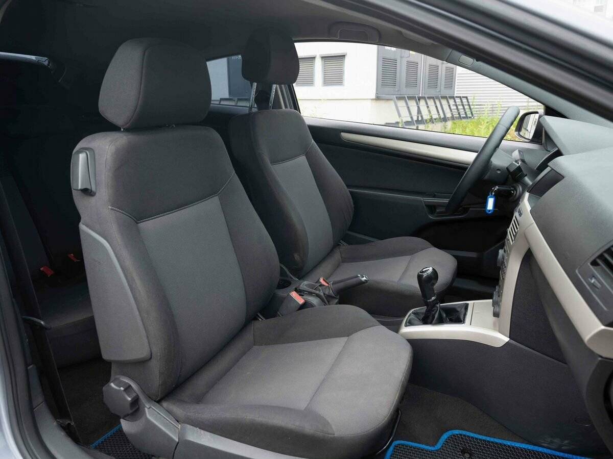 Купить Opel Astra GTC, 2007, 221 142 км, фото №11