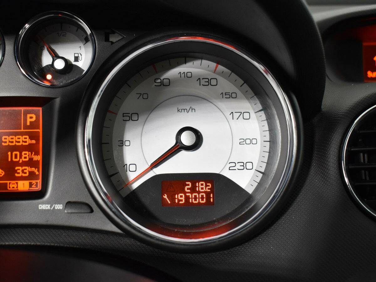 Купить Peugeot 308, 2008, 197 000 км, фото №14