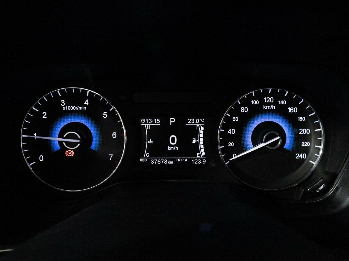 Купить Dongfeng 580, 2021, 37 676 км, фото №12