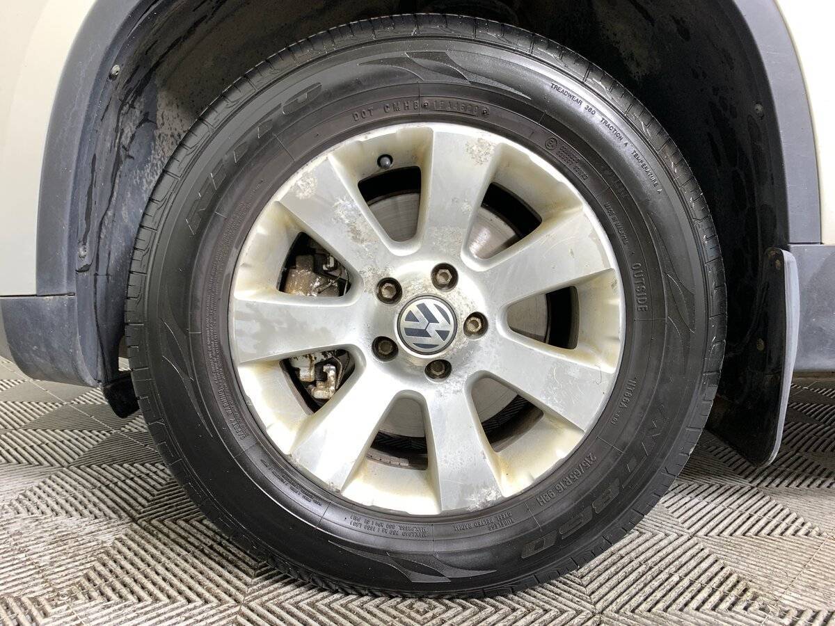 Купить Volkswagen Tiguan, 2011, 309 913 км, фото №9