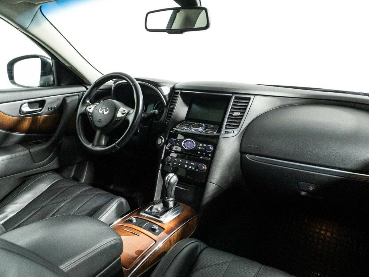 Купить Infiniti QX70, 2016, 107 557 км, фото №9