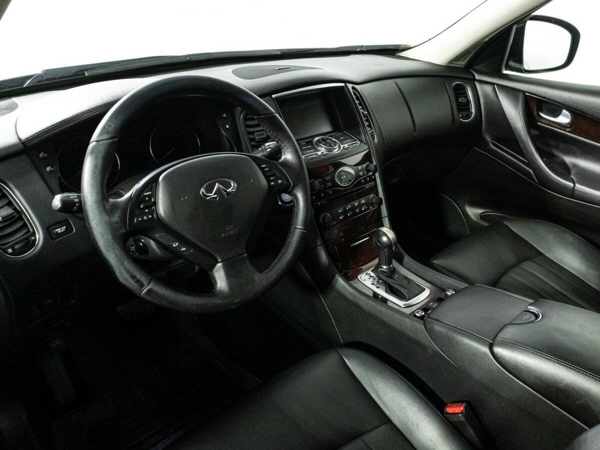 Купить Infiniti QX50, 2015, 142 689 км, фото №11