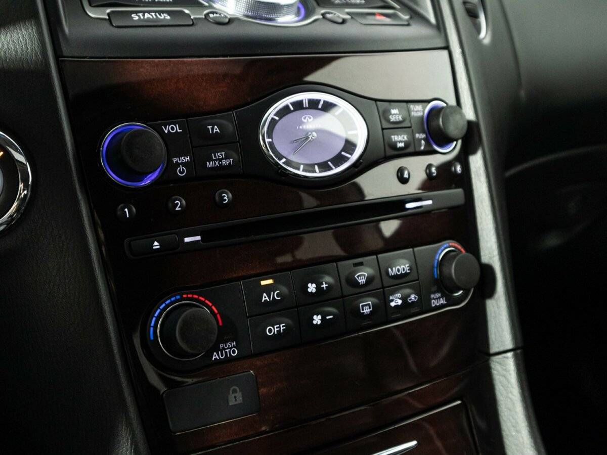 Купить Infiniti QX50, 2015, 142 689 км, фото №22