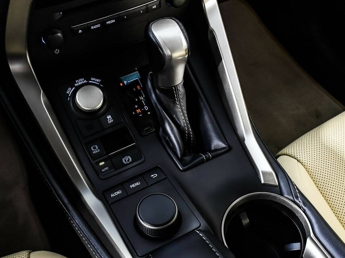 Купить Lexus NX 200t, 2015, 70 796 км, фото №19