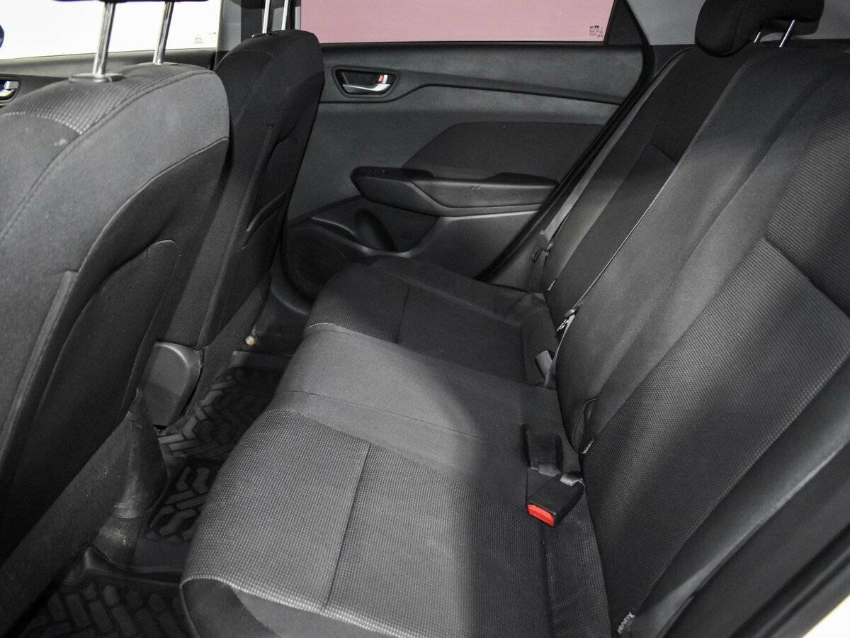 Купить Hyundai Solaris, 2017, 362 166 км, фото №9