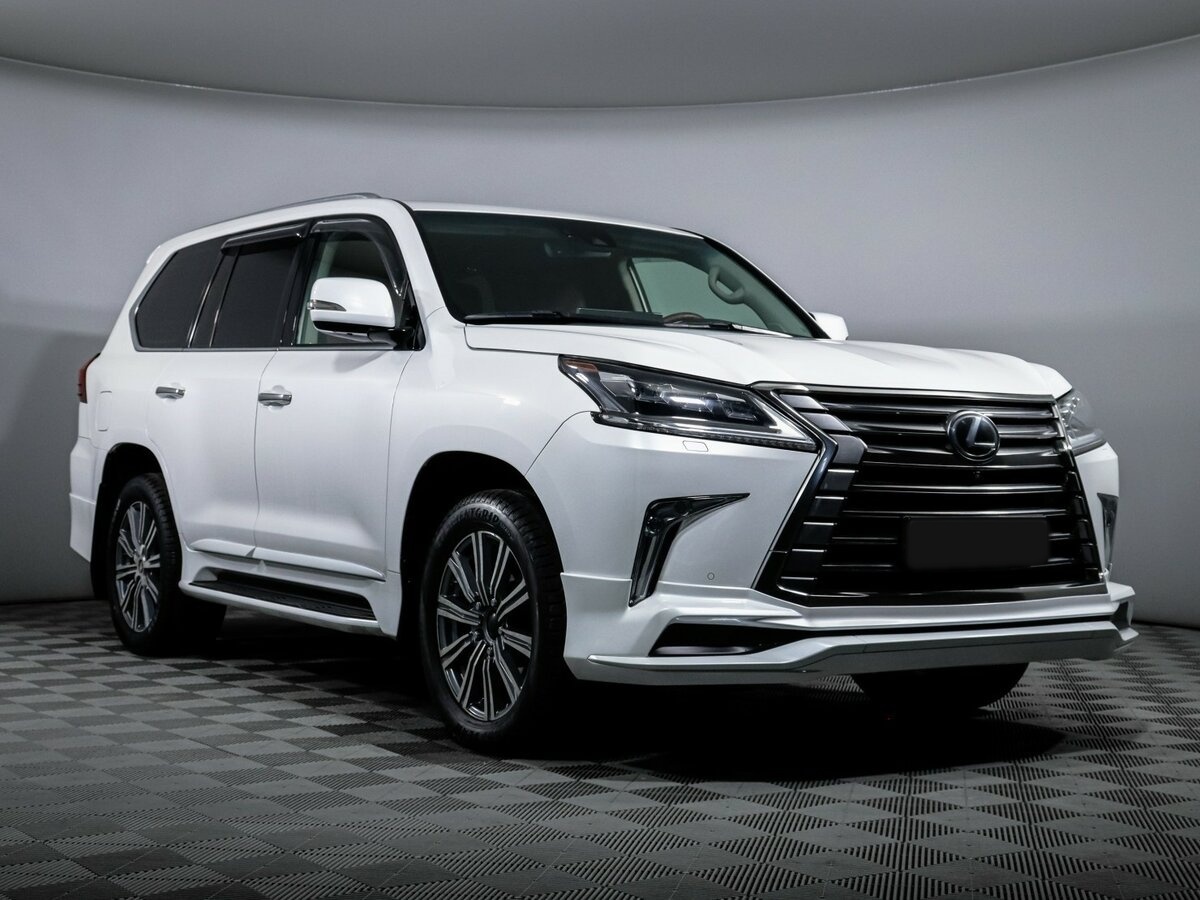 Lexus LX