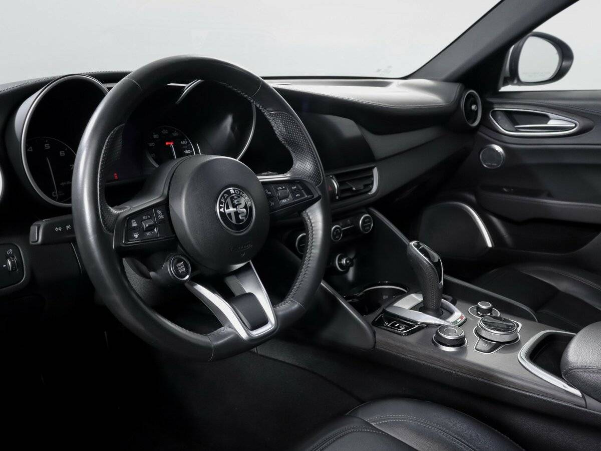 Купить Alfa Romeo Giulia II (952) Рестайлинг, 2021, 43 223 км, фото №11