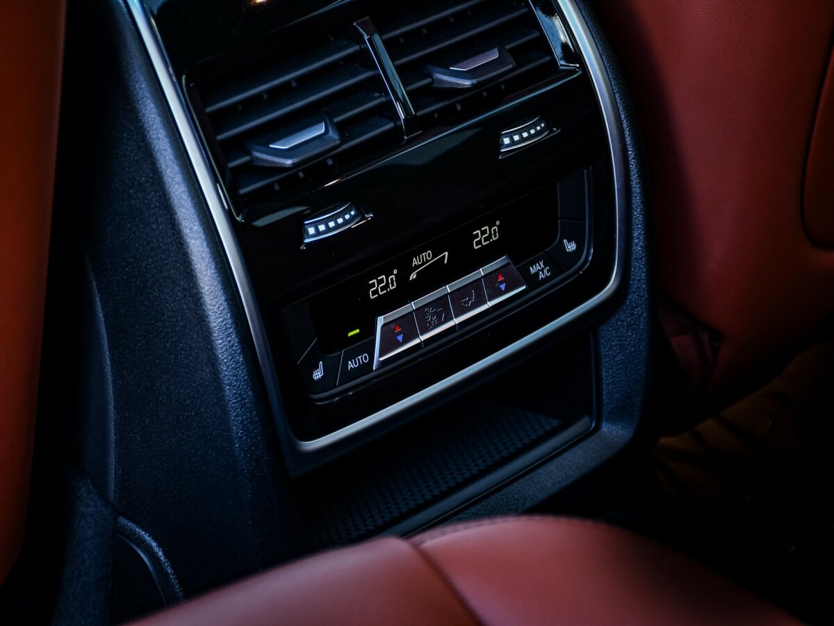 Купить BMW X7 M60i I (G07) Рестайлинг, 2022, 21 000 км, фото №18