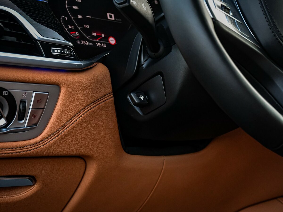 Купить BMW 7 серии 750d xDrive VI (G11/G12) Рестайлинг, 2019, 103 000 км, фото №21
