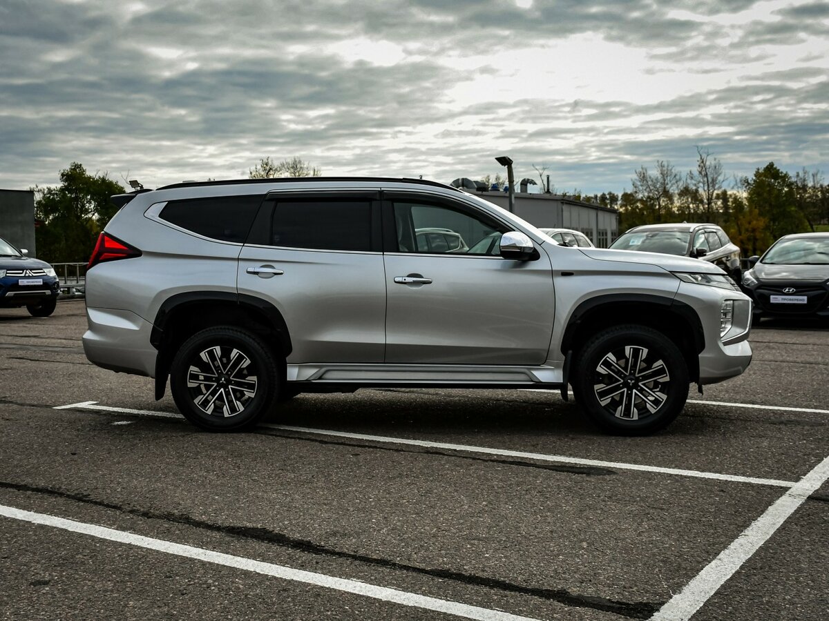 Купить Mitsubishi Montero Sport III Рестайлинг, 2022, 105 360 км, фото №4