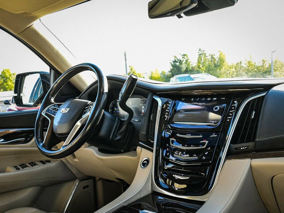 Купить Cadillac Escalade IV, 2018, 98 300 км, фото №9