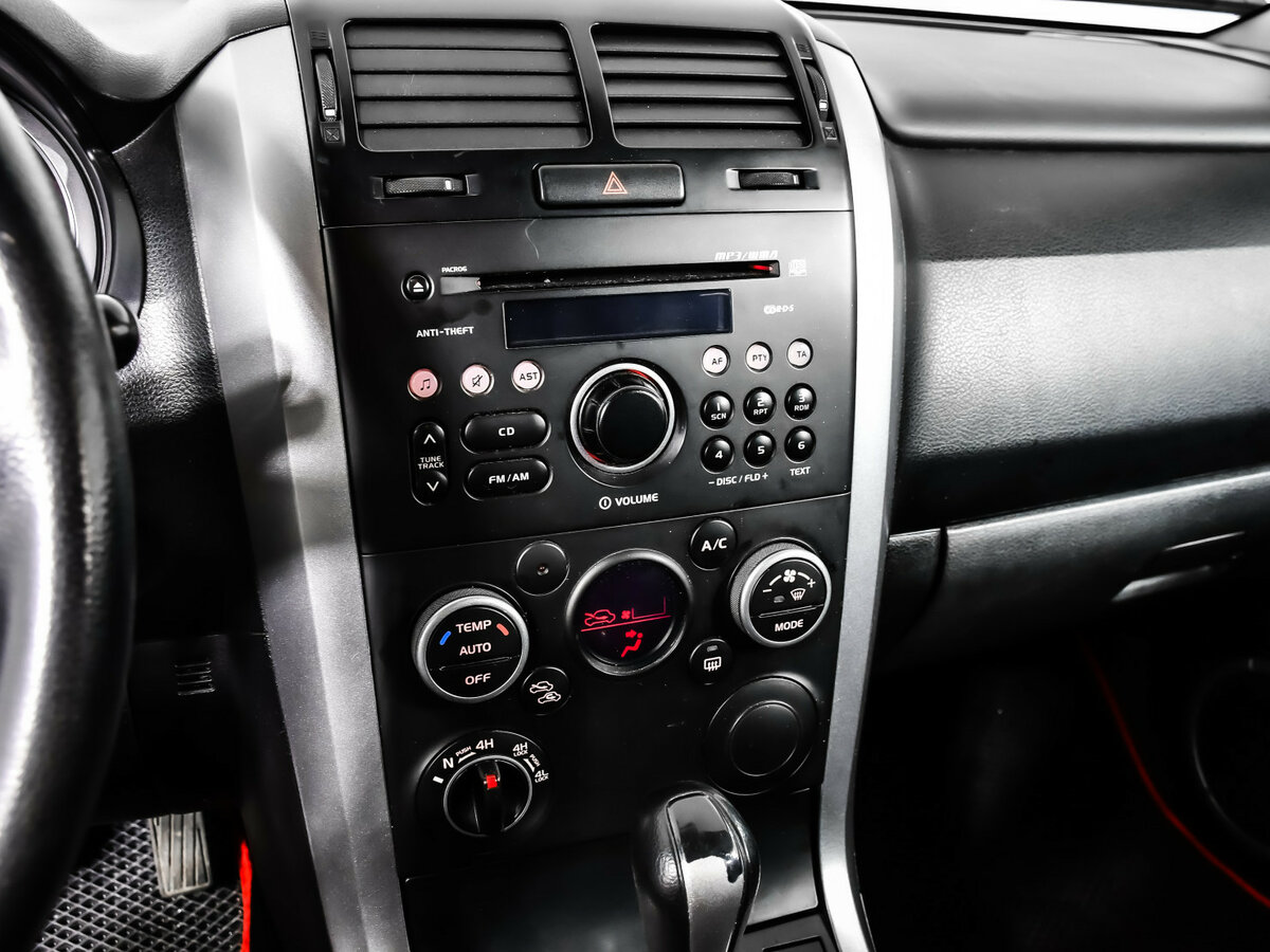 Купить Suzuki Grand Vitara II Рестайлинг, 2010, 197 285 км, фото №15