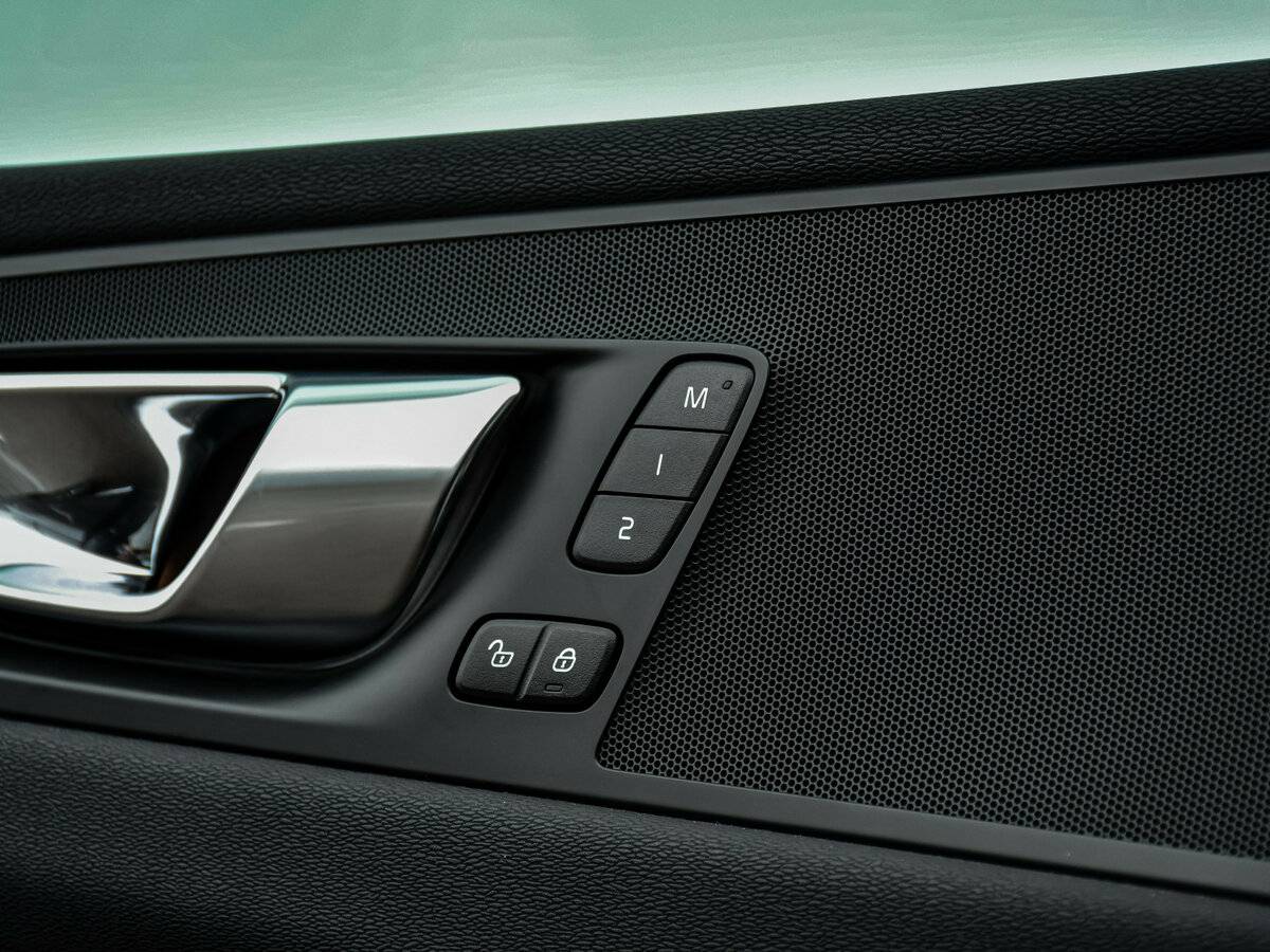 Купить Volvo XC60 II Рестайлинг, 2021, 82 000 км, фото №15