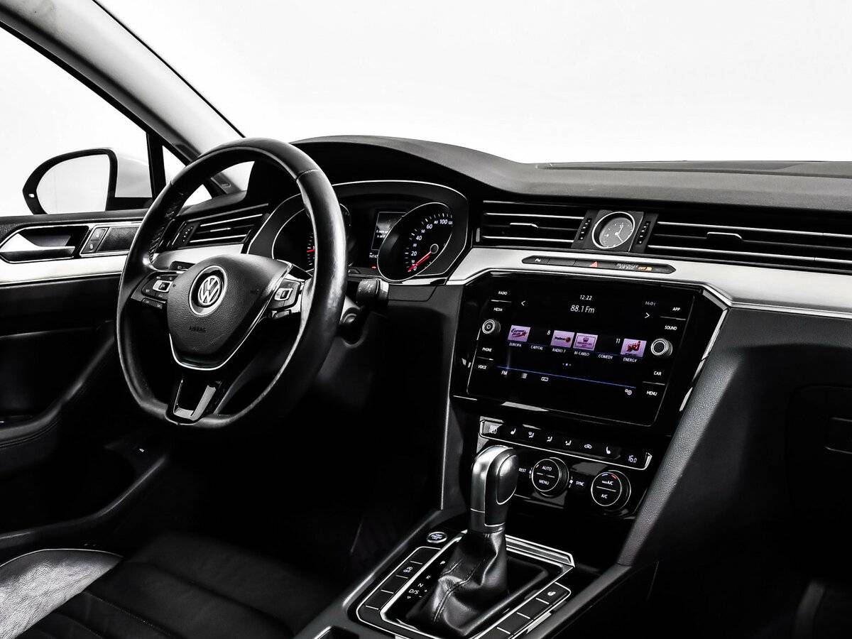 Купить Volkswagen Passat B8, 2018, 94 745 км, фото №8