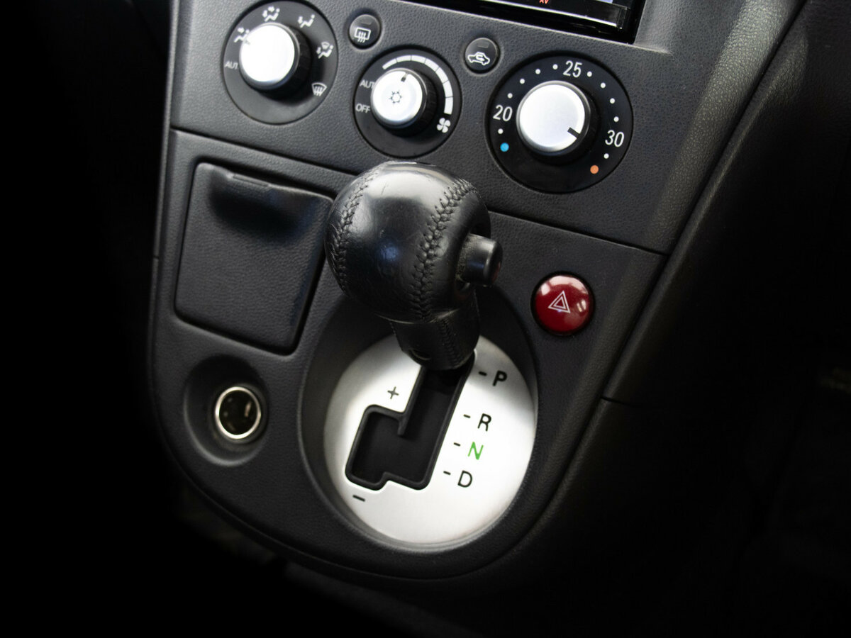 Купить Mitsubishi Airtrek I, 2004, 199 634 км, фото №10