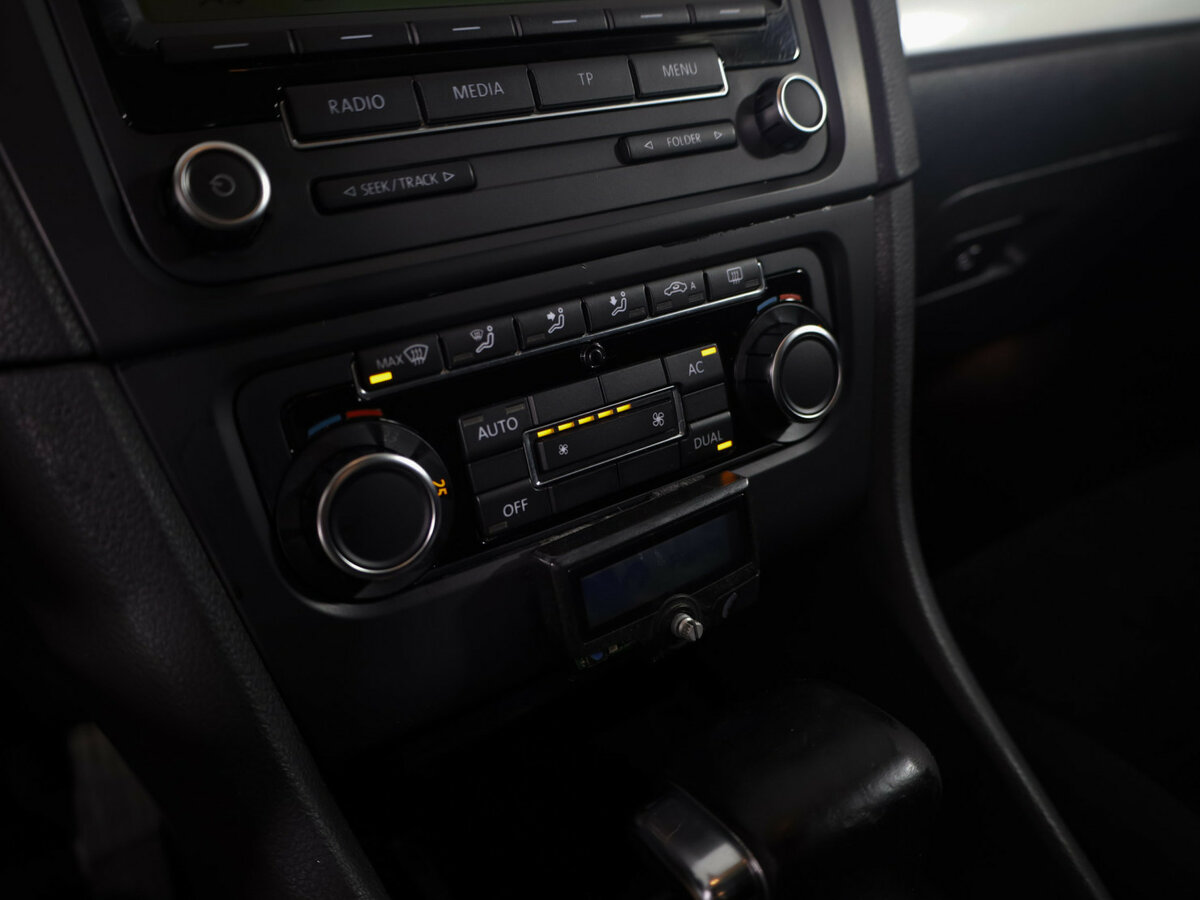 Купить Volkswagen Golf VI, 2009, 293 892 км, фото №13