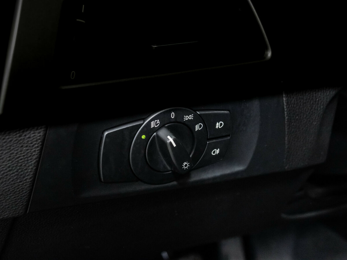 Купить BMW 3 серии 320i V (E90/E91/E92/E93), 2008, 180 341 км, фото №13