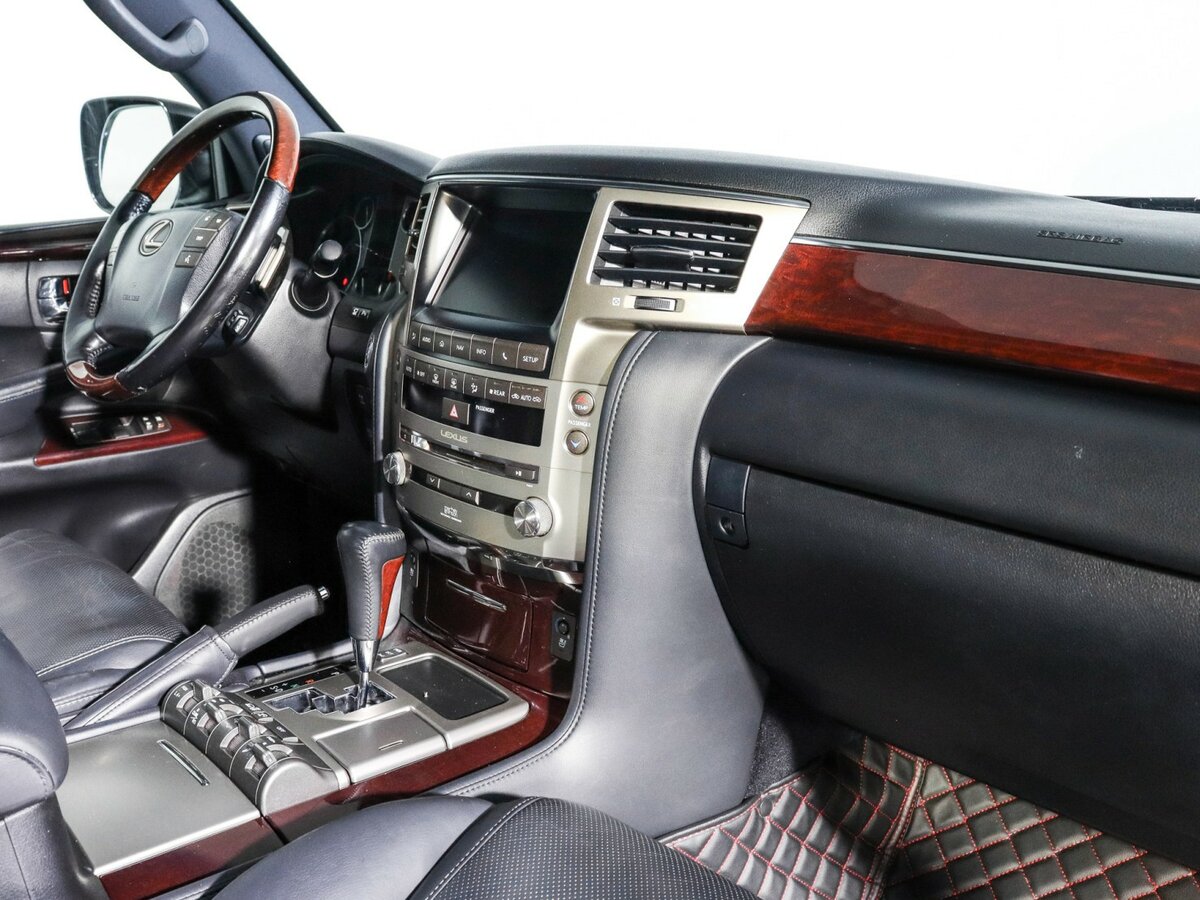 Купить Lexus LX 570 III Рестайлинг, 2015, 175 132 км, фото №9