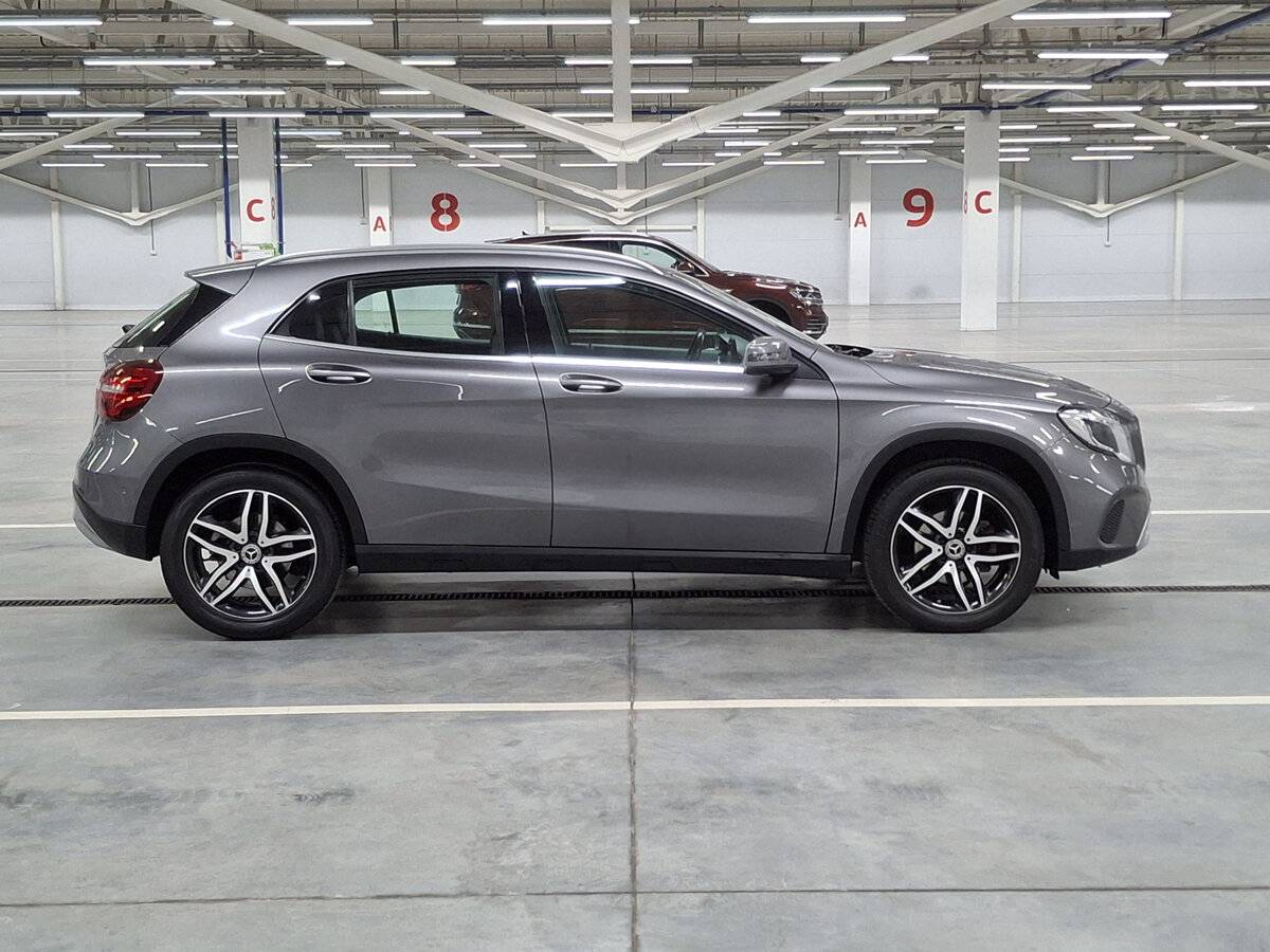 Купить Mercedes-Benz GLA 200 I (X156) Рестайлинг, 2018, 199 891 км, фото №4