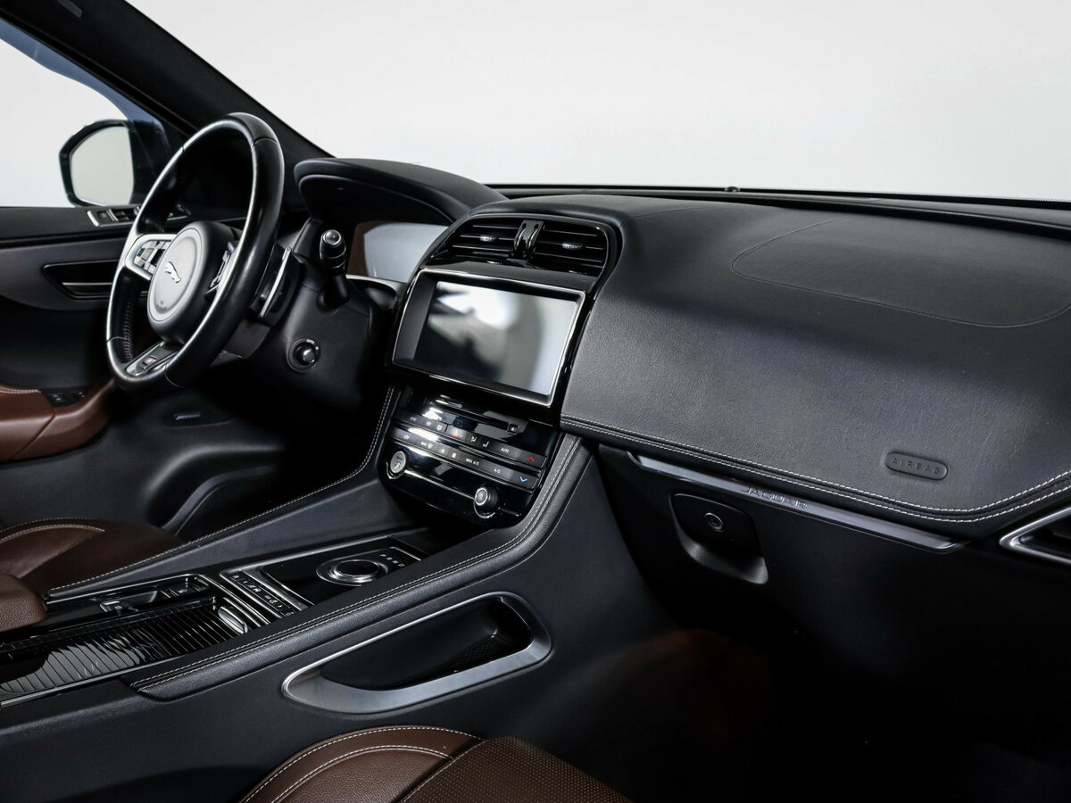 Купить Jaguar F-Pace I, 2016, 85 300 км, фото №9
