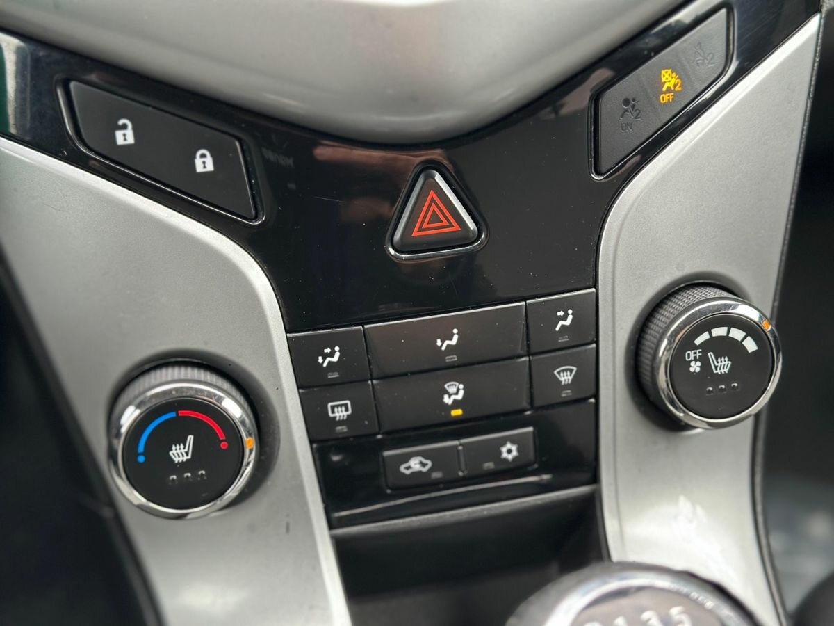 Купить Chevrolet Cruze I Рестайлинг, 2012, 387 000 км, фото №11